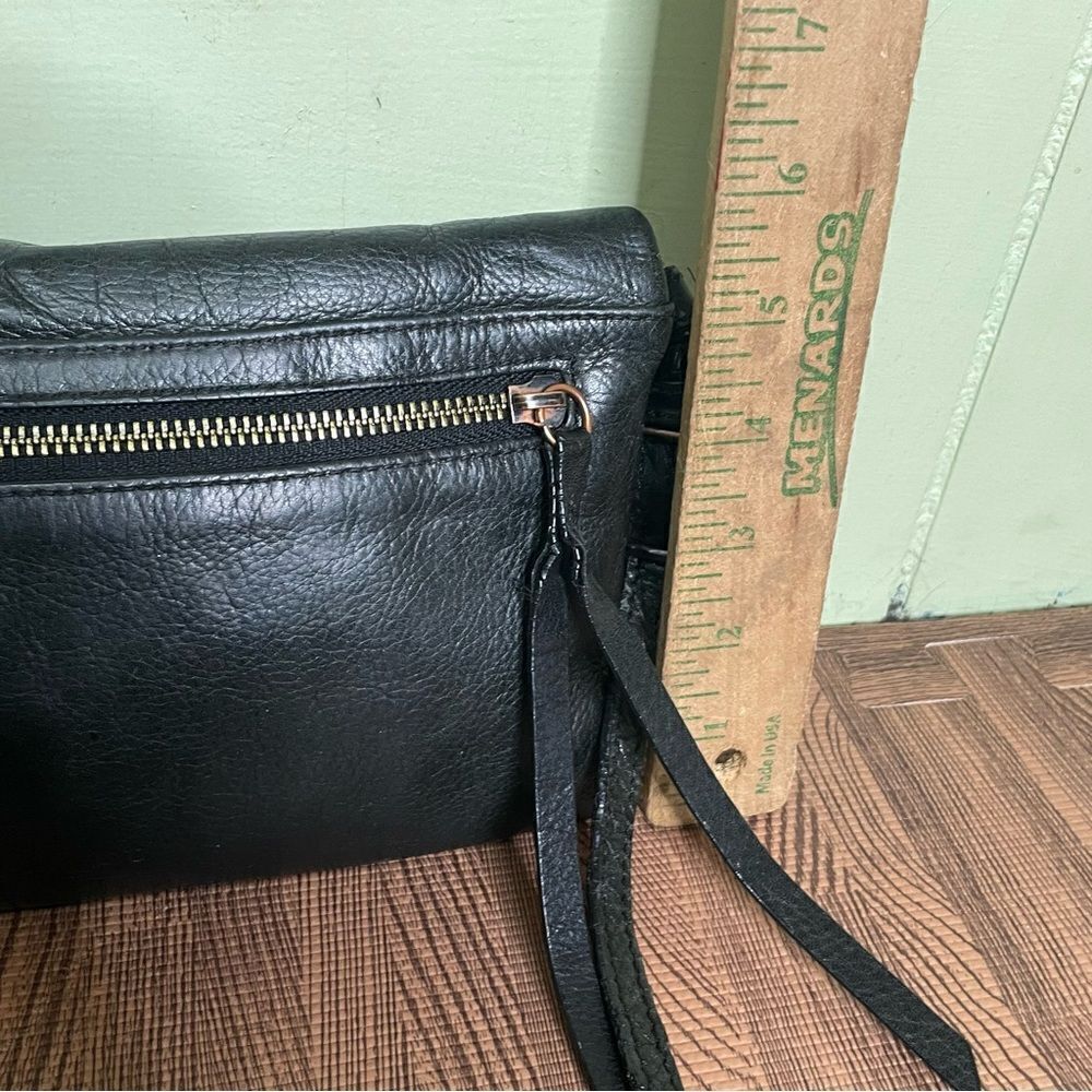 MARGOT Eileen Glove Leather Crossbody Purse - Picture 7 of 13